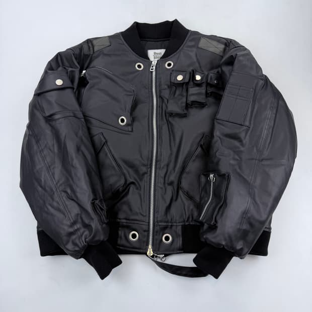 더스트블로우 멀티포켓 봄버 자켓 블랙