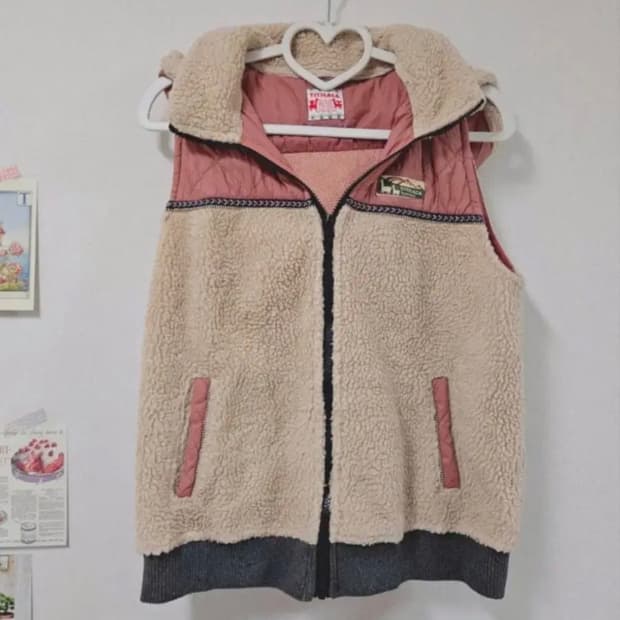 티티카카 빈티지 양털 후드 패딩조끼