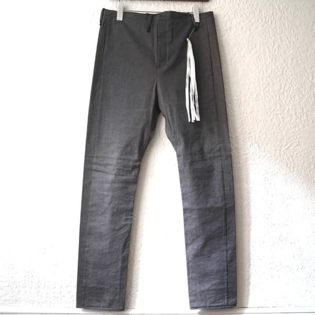 (46) LABEL UNDER CONSTRUCTION 프론트 컷 팬츠