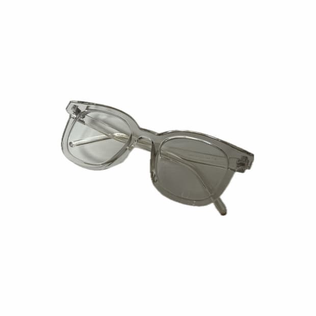 리끌로우 투명 안경