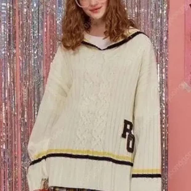 로라로라 세일러카라 니트 free (새상품급)