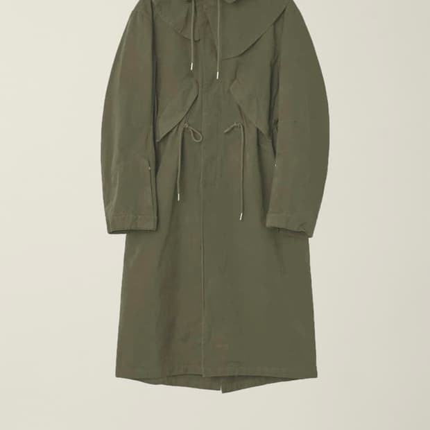 [구매] EE GARMENT DYED CURVED FISHTAIL COA