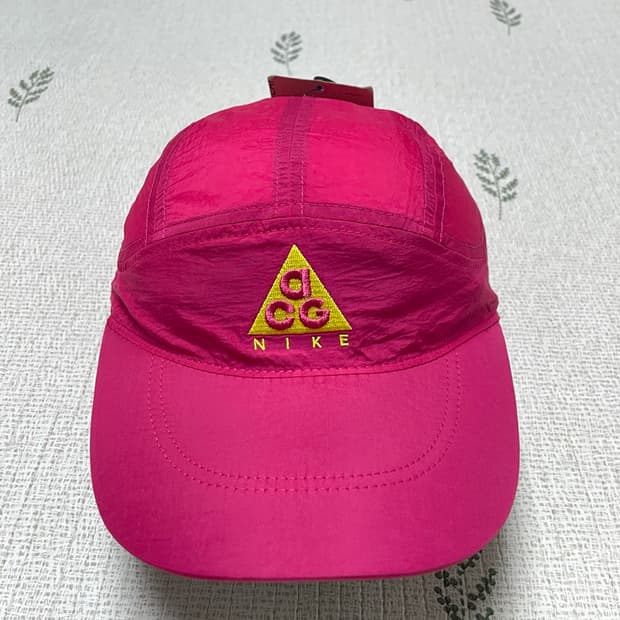 나이키 ACG 테일윈드 캡 핑크