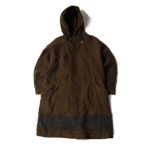 주카 Zucca Asymmetric Button Wool Coat 
