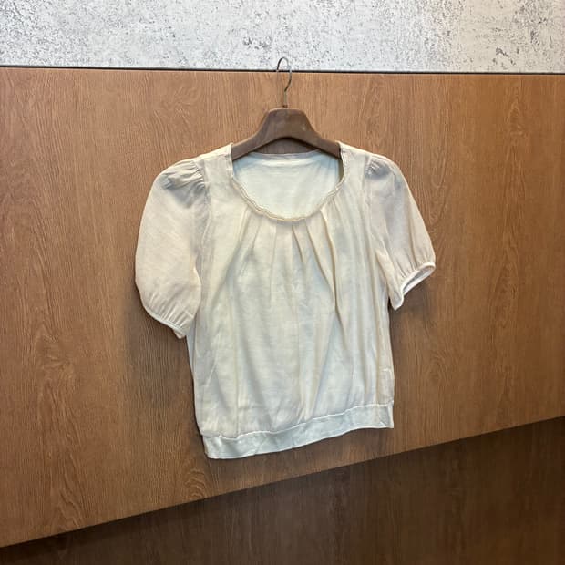 빈티지 퍼프 반팔 블라우스 셔링 디테일 베이지 k224