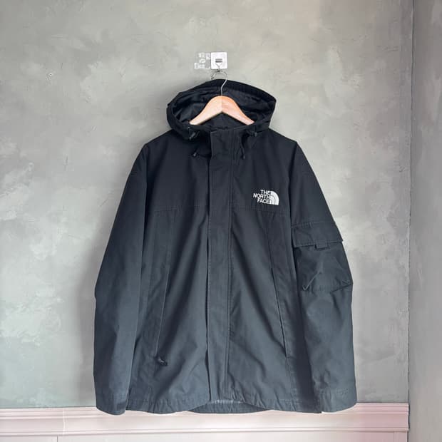 노스페이스 캠퍼 바람막이 블랙