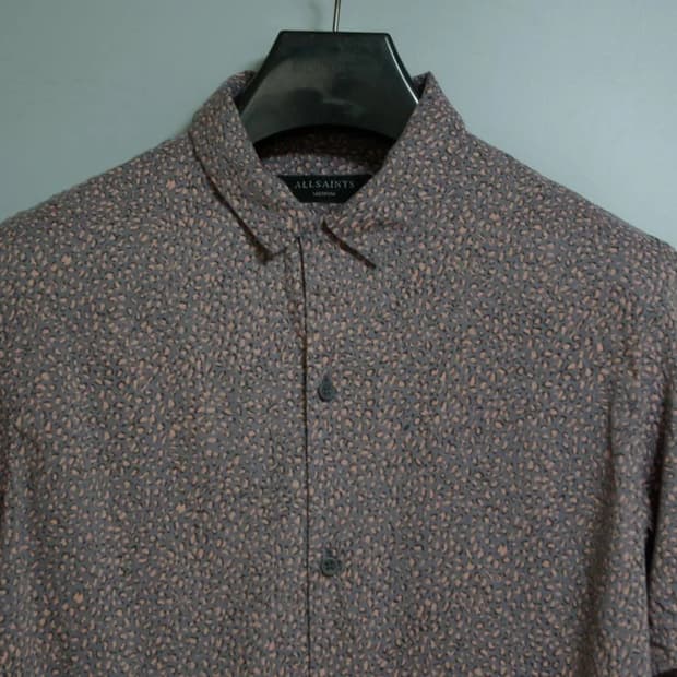 올세인츠 반팔셔츠