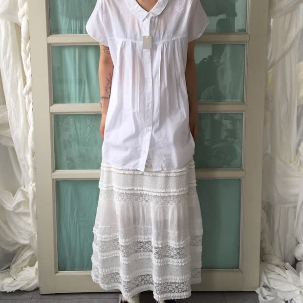 Embroidery pattern blouse