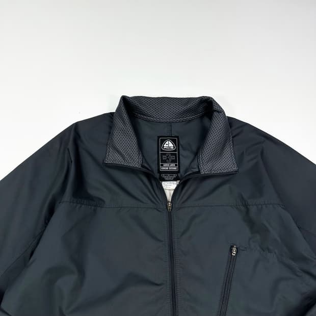 나이키 acg 차콜 바람막이 자켓 (M 여성추천)