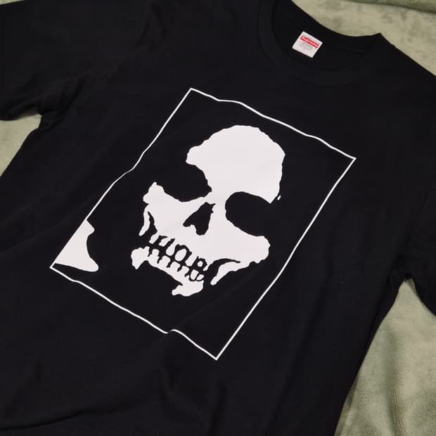 슈프림 넘버나인 맨슨 반팔 티셔츠