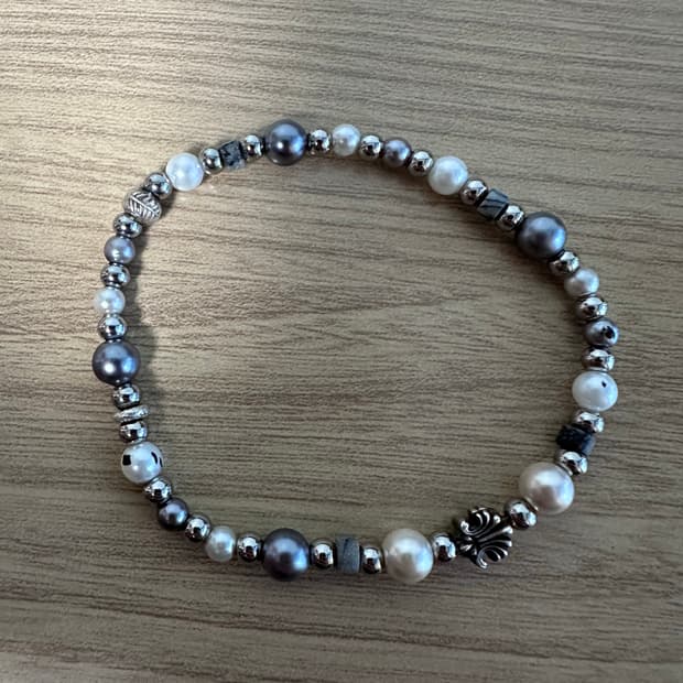 스쿠도 팔찌 및 비즈 목걸이 판매합니다