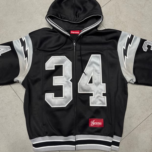 슈프림 풋볼집업  