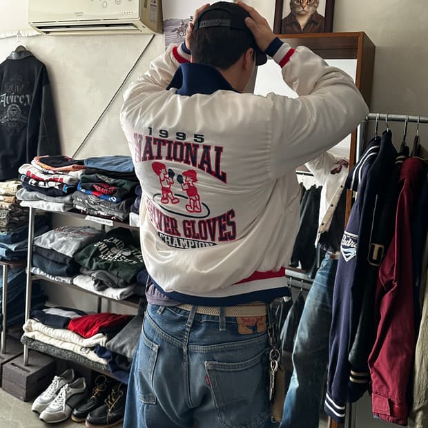 90s Ringside logo 화이트 사틴 바시티 자켓