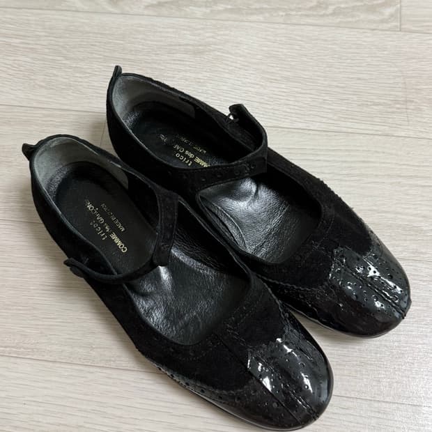 꼼데가르송 플랫슈즈