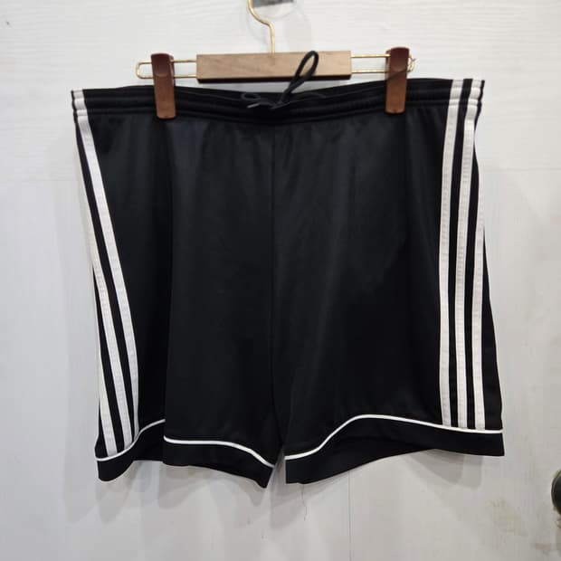 105,XL)) adidas 아디다스 블랙 & 화이트 반바지 ! 