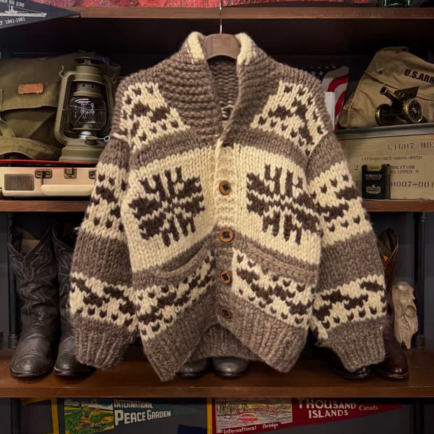 캐나디안 눈꽃 패턴 헤비 울 나무 단추 오리지널 코위찬 N225