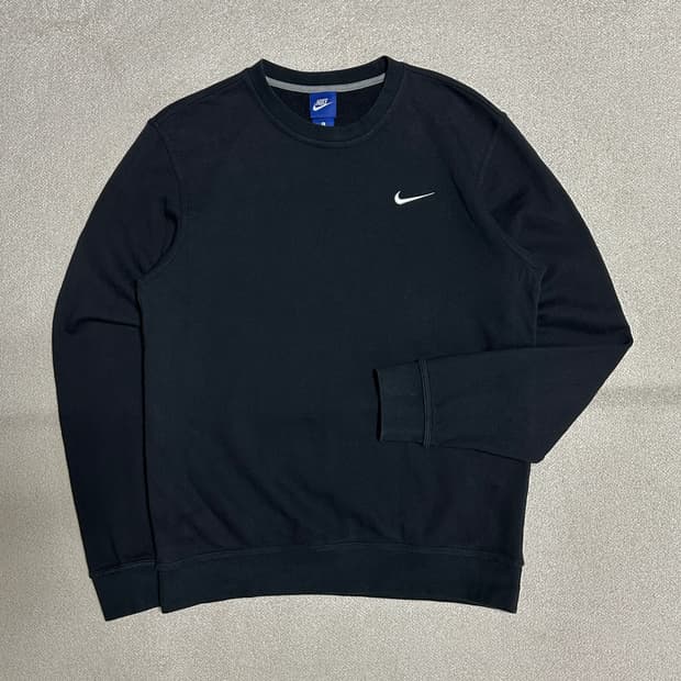 나이키 클럽 TF 라운드 맨투맨