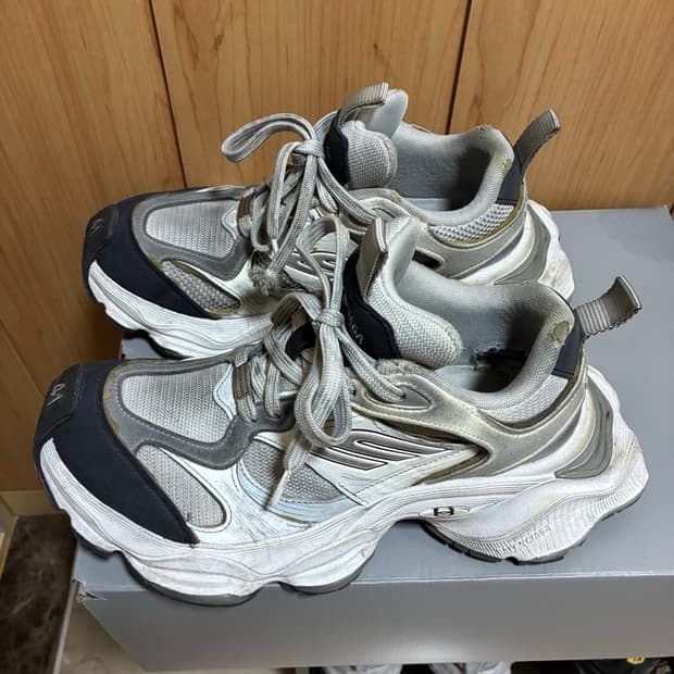 발렌시아가 카고 스니커즈 41