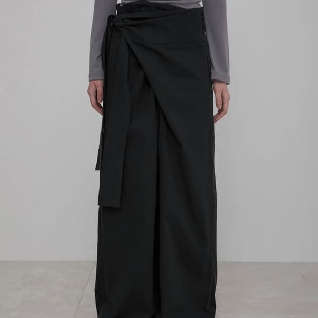 플레어업 팬츠 Layered Wrap Trousers 블랙