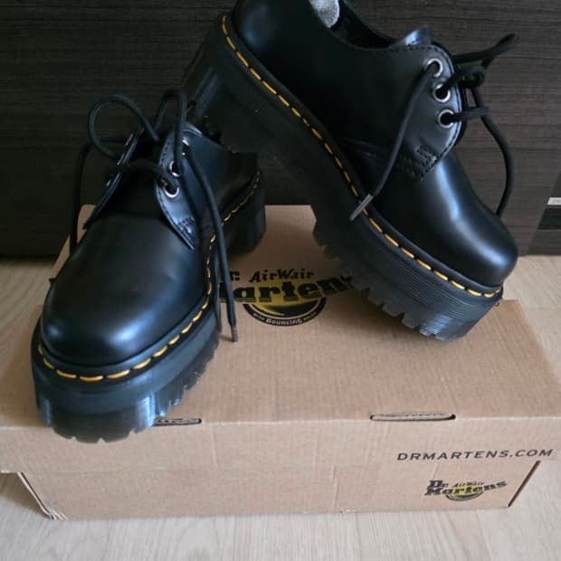 닥터마틴 1461 쿼드 블랙 UK3