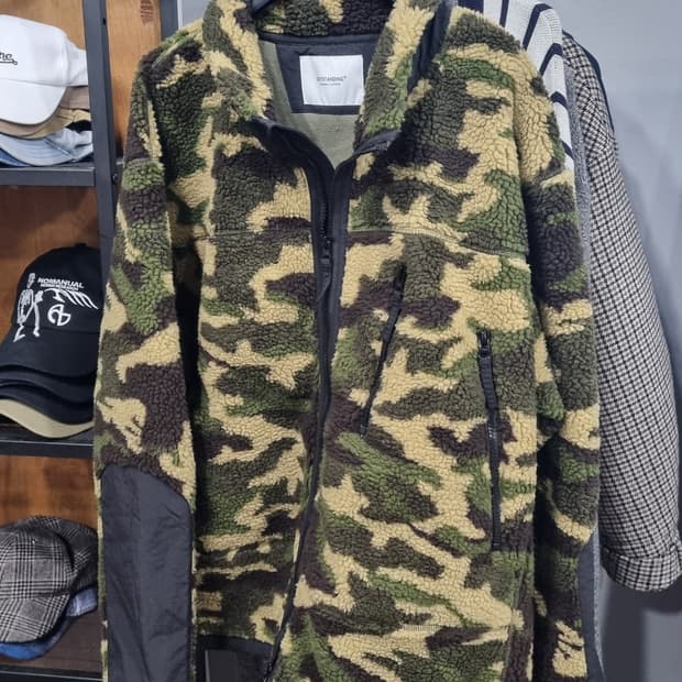 아웃스텐딩 (OUTSTANDING) 3사이즈(110~115) 후리스뽀글이