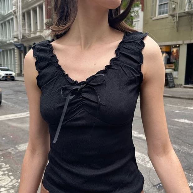 브랜디 멜빌 리본 블랙 탑