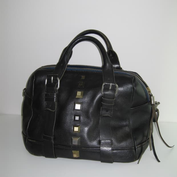 Diesel 스터드 버클 레더 백