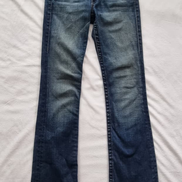 트루릴리전 로우라이즈 부츠컷 팬츠