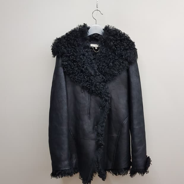 바네사브루노 100% 양가죽 시어링 무스탕 코트 36사이즈