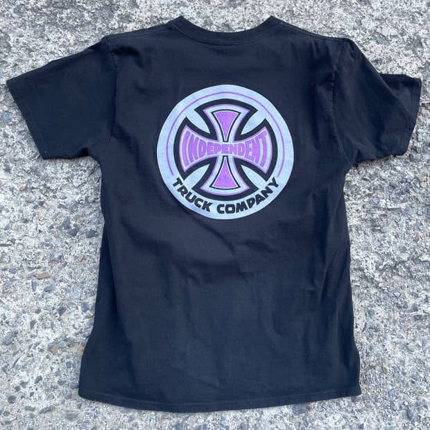 인디팬던트 반팔 티셔츠