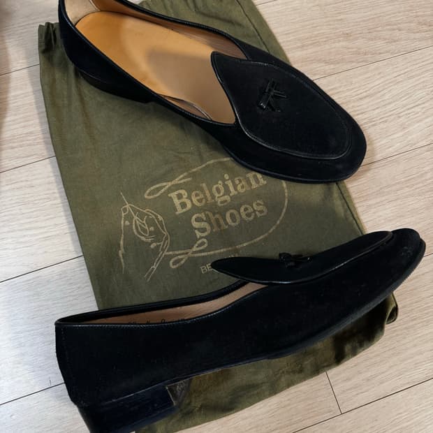 Belgian Shoes “Henri” suede (Black)