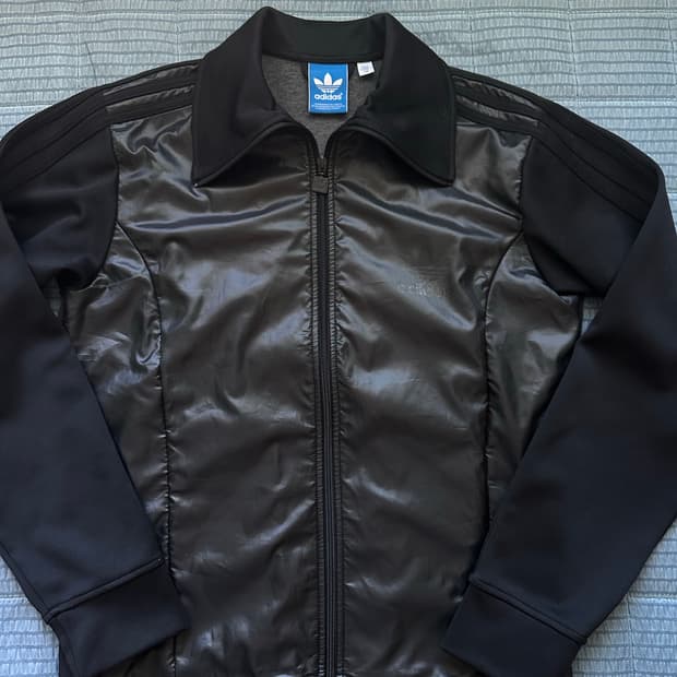 아디다스 유광 블랙 져지 110 XL