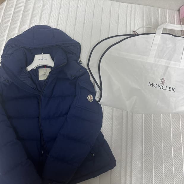 몽클레어 몽제네브르패딩