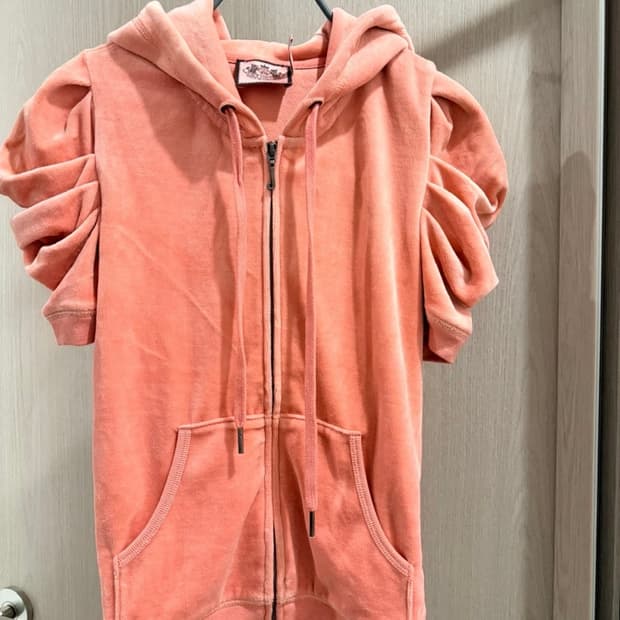 쥬시꾸뛰르 반팔 후드집업 (대장템❤️‍🔥) 유일매물