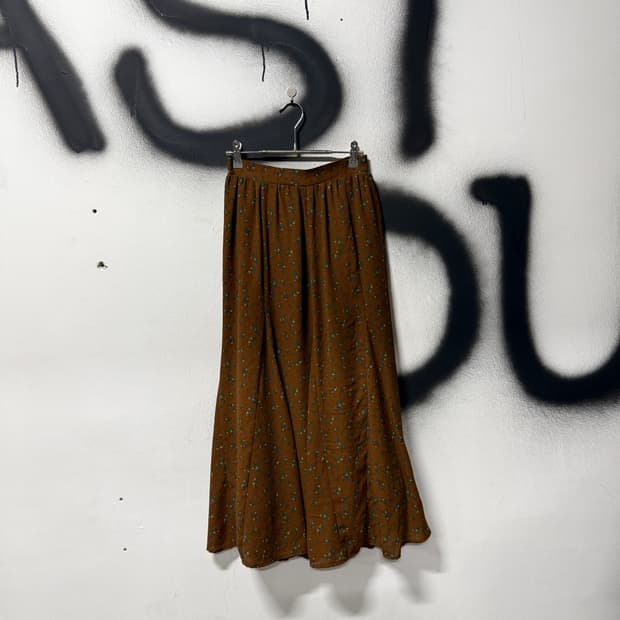 VTG 빈티지 브라운 잔꽃 패턴 플레어 롱 스커트