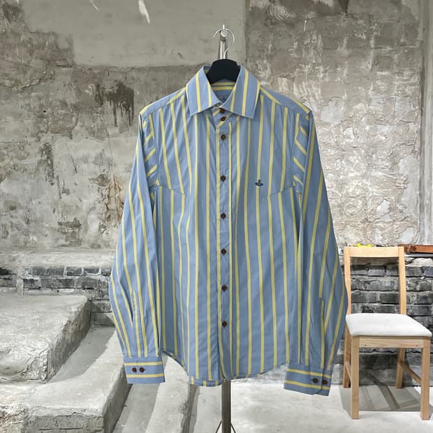 비비안 웨스트우드 맨 파스텔 블루 orb로고 스트라이프 코튼 셔츠