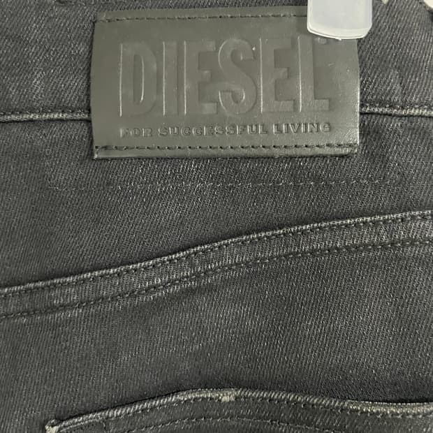 디젤 D-Strukt 슬림핏 데님팬츠 W30L32