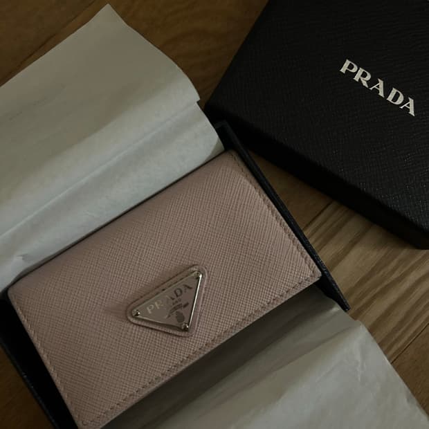 프라다 정품 지갑 판매