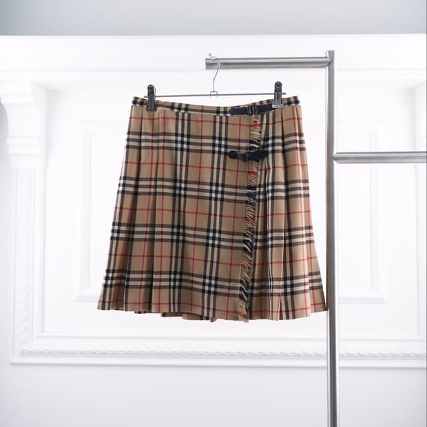 Burberry 블루라벨 노바체크 버클 스트랩 랩 스커트