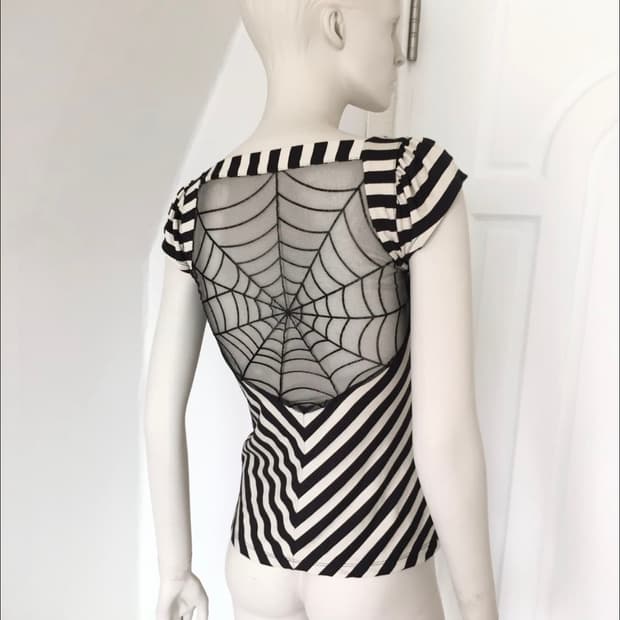 미스식스티 Spider Top