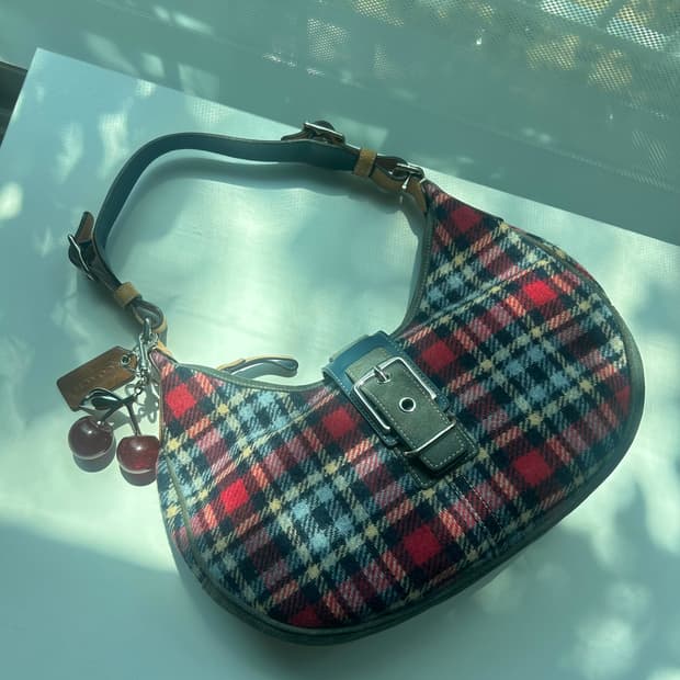 귀욤🍒)) 코치 타탄 체크 호보백