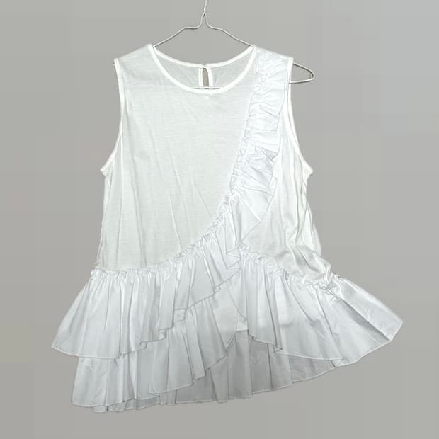 Frill sleeveless