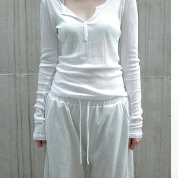 에프터먼데이 레나 버튼 업 티셔츠(멜란지그레이)