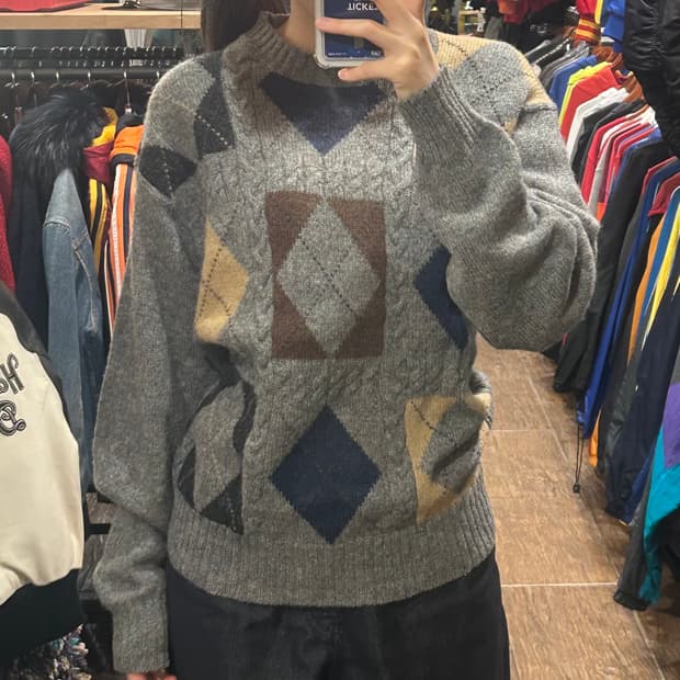 [HI] 아가일 니트 스웨터