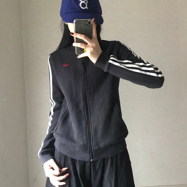 아디다스 백로고 블랙 스웻 집업