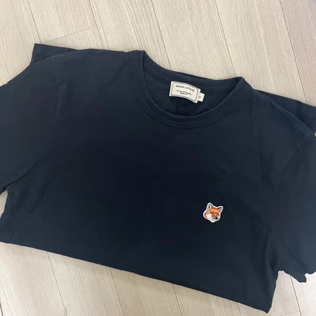 메종키츠네 반팔 블랙