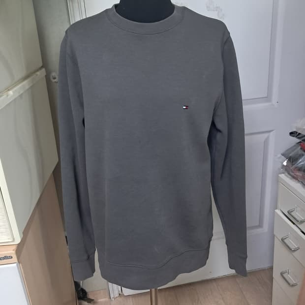 타미힐피거 맨투맨 진그레이 S(약90~95)상태상급