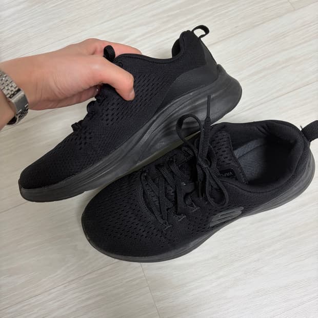 발편한 스케쳐스 운동화 240