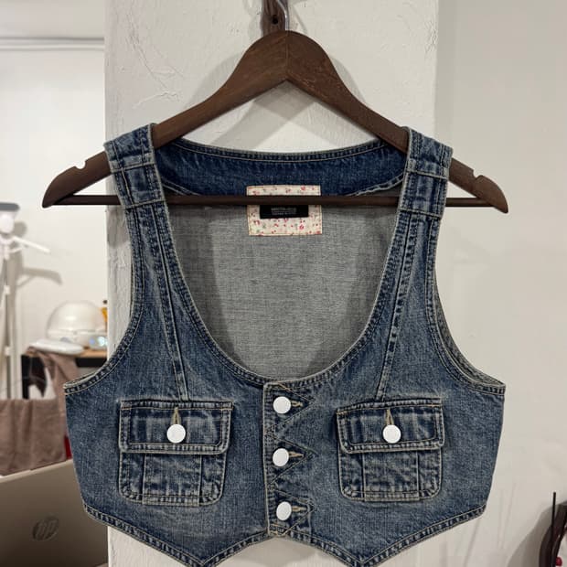 VINTAGE VEST