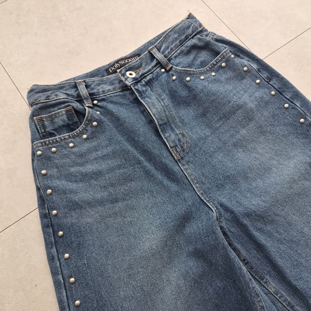폴리수엠 스터드 데님팬츠 1사이즈